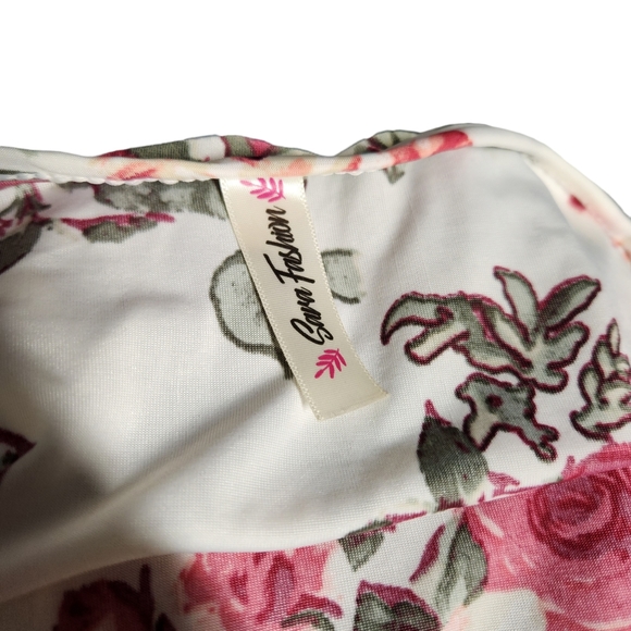 Sara fashion size s floral bodysuit NWOT - Picture 7 of 7